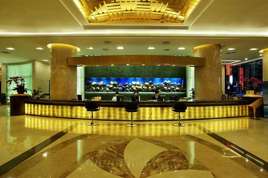 Shenzhen Luohu Hongfeng Hotel Экстерьер фото